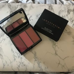 Anastasia Beverly Hills Blush Trio
